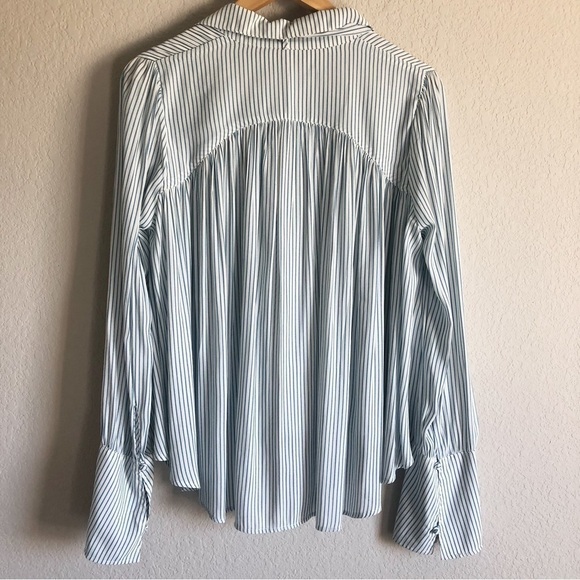 Free People Modern Muse Striped Blouse Blue White Crepe Hi Lo - Picture 5 of 15